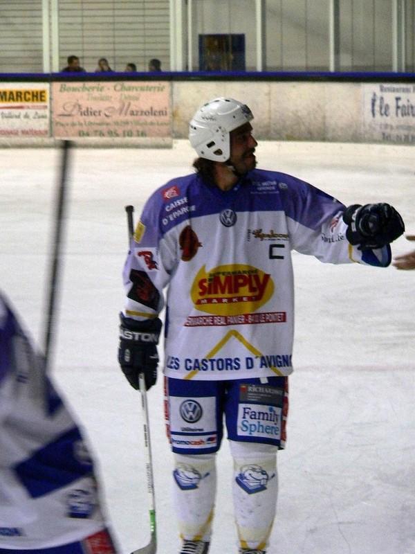 Villard-de-Lans 5 - 1 Avignon