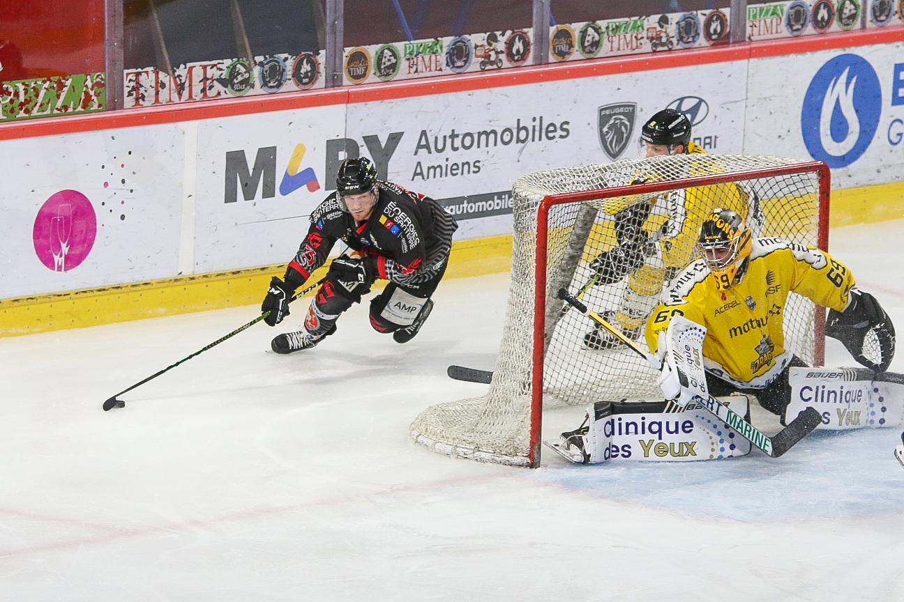 Amiens  1 - 6 Rouen