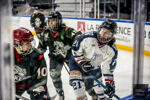 Photo hockey match Cergy-Pontoise / Féminin - Tours / Féminine le 21/01/2023