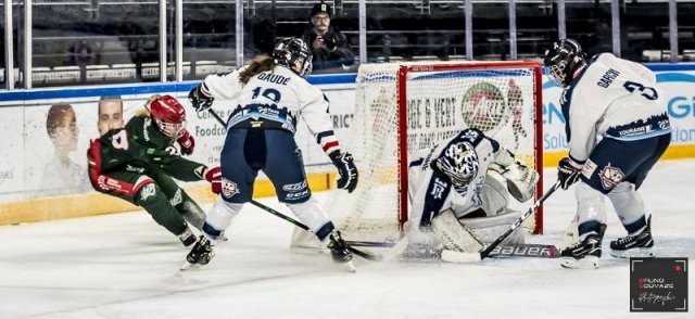 Photo hockey match Cergy-Pontoise / Féminin - Tours / Féminine le 21/01/2023