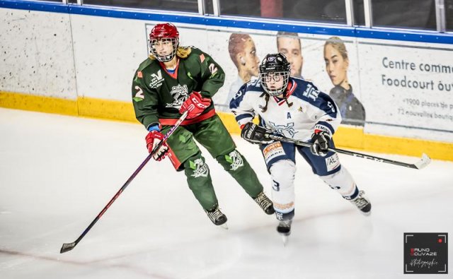 Photo hockey match Cergy-Pontoise / Féminin - Tours / Féminine le 21/01/2023