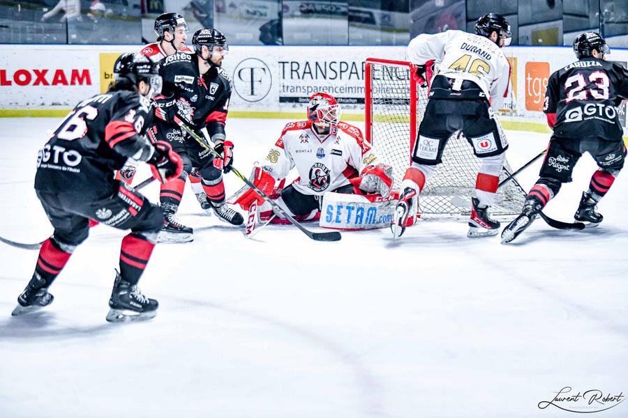 Bordeaux 5 - 2 Chamonix 