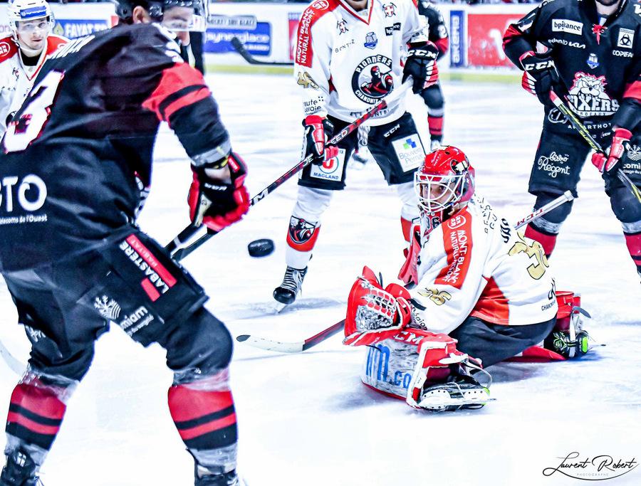 Bordeaux 5 - 2 Chamonix 