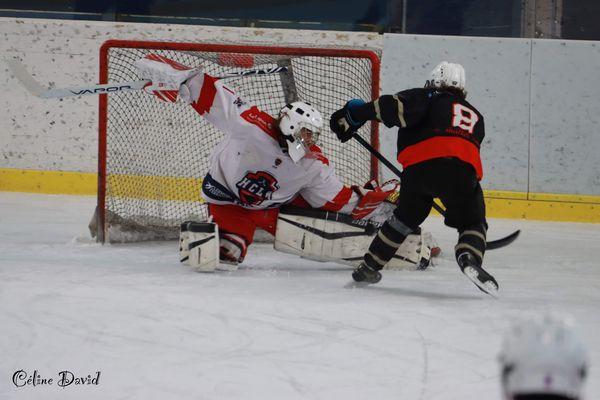 HC74 8 - 9 HCLR - U17