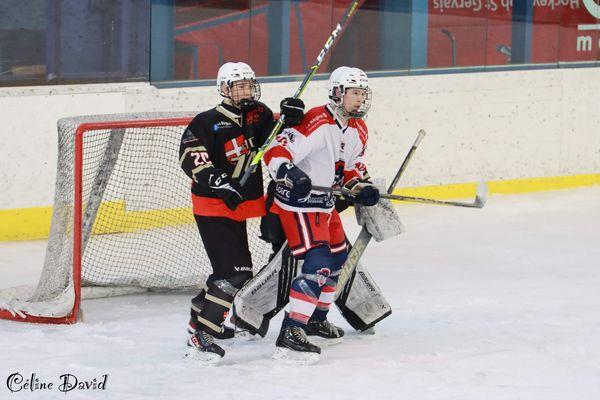HC74 8 - 9 HCLR - U17