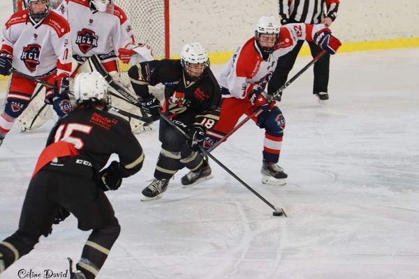 HC74 8 - 9 HCLR - U17