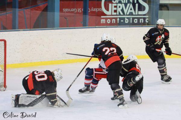 HC74 8 - 9 HCLR - U17