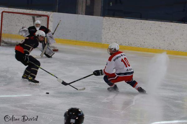 HC74 8 - 9 HCLR - U17