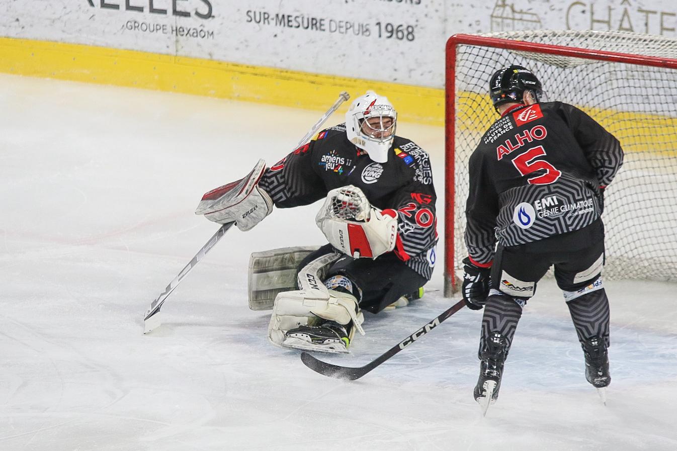 Amiens  2 - 4 Grenoble 
