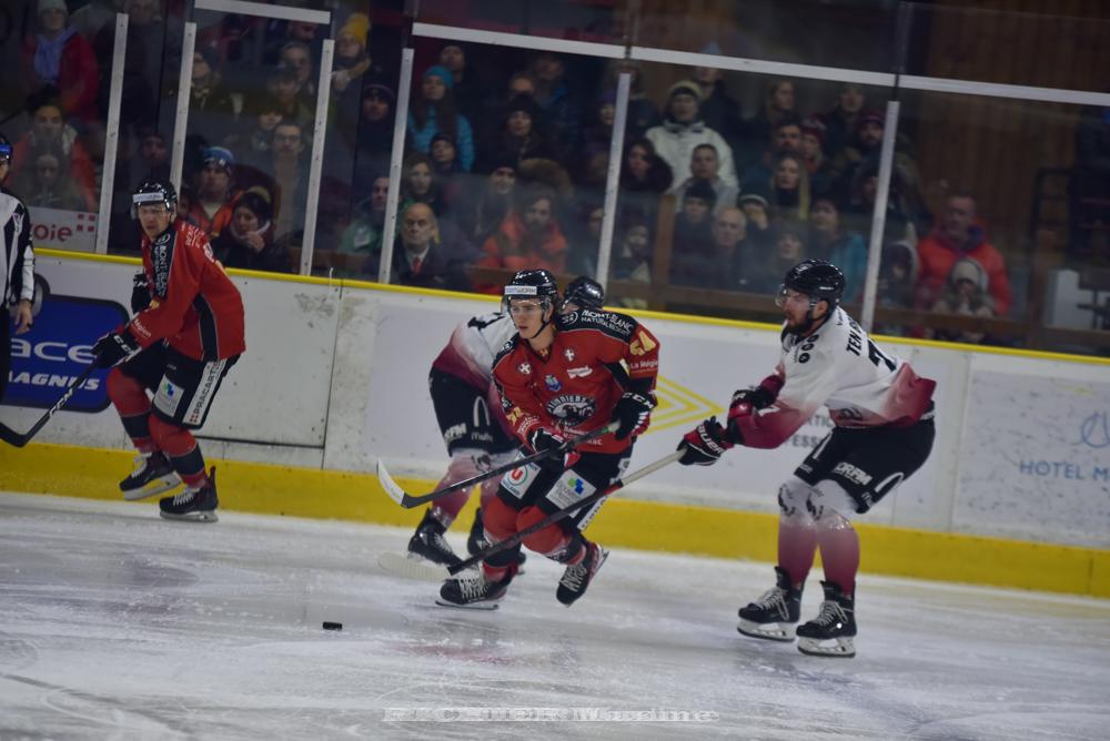 Chamonix  2 - 3 Mulhouse