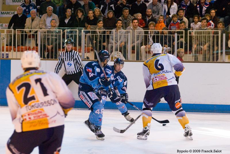 Angers  8 - 5 Chamonix 