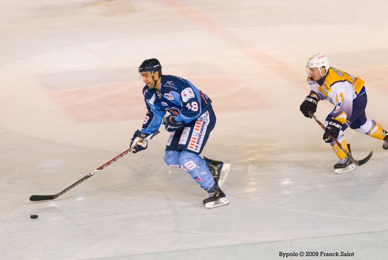 Angers  8 - 5 Chamonix 