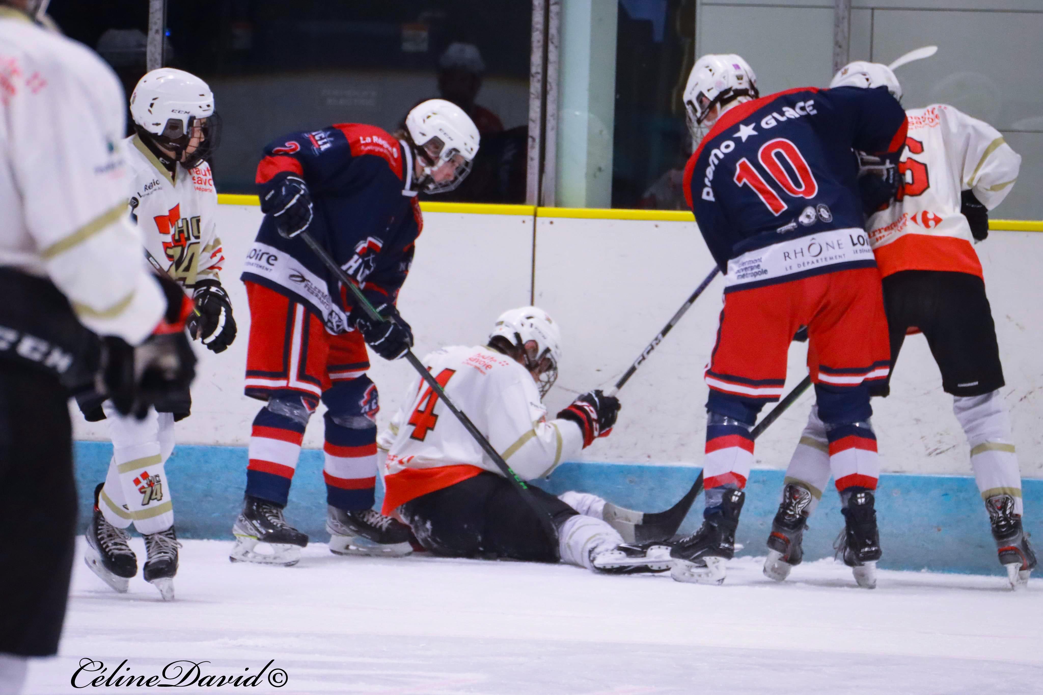 HCLR - U17 2 - 8 HC74