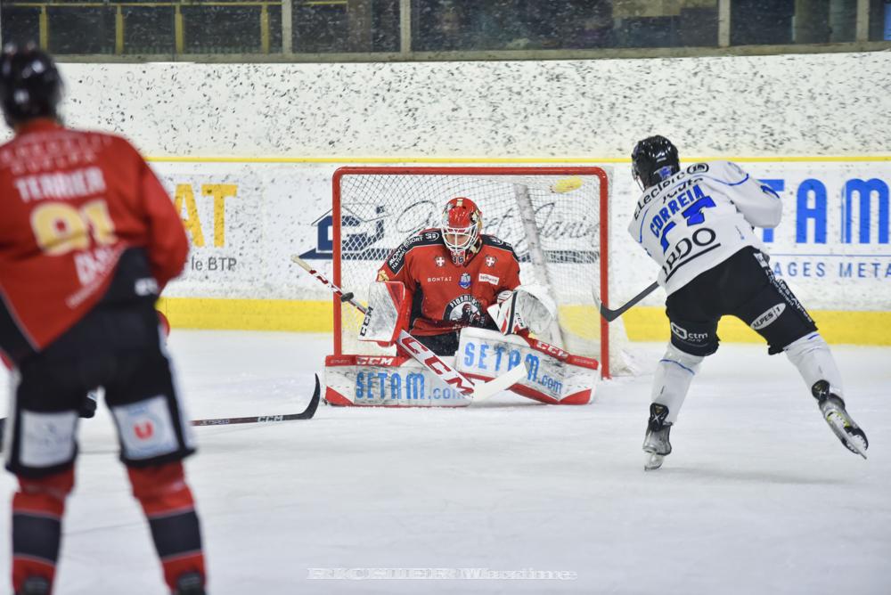 Chamonix  2 - 1 Gap 