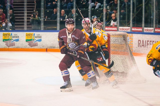 Photo hockey match Genève - Bern le 18/02/2023