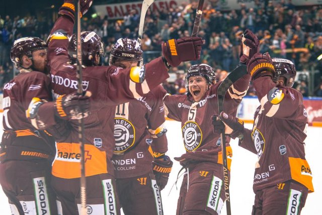 Photo hockey match Genève - Bern le 18/02/2023