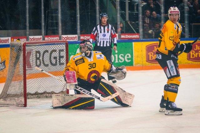Photo hockey match Genève - Bern le 18/02/2023