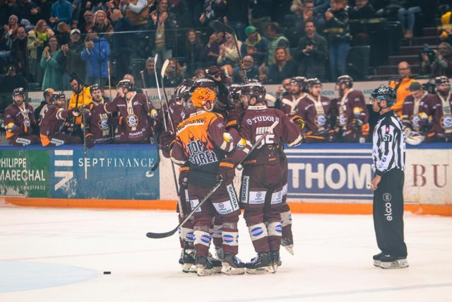 Photo hockey match Genève - Bern le 18/02/2023