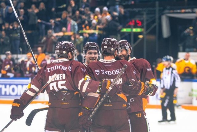 Photo hockey match Genève - Bern le 18/02/2023