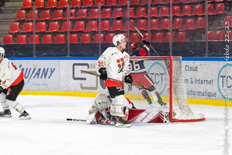 Grenoble U20 2 - 0 HC74