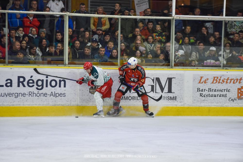 Chamonix  1 - 3 Cergy-Pontoise