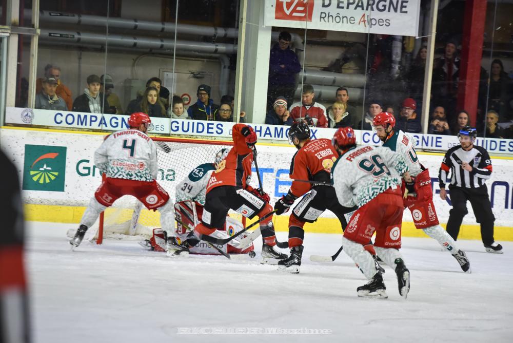 Chamonix  1 - 3 Cergy-Pontoise