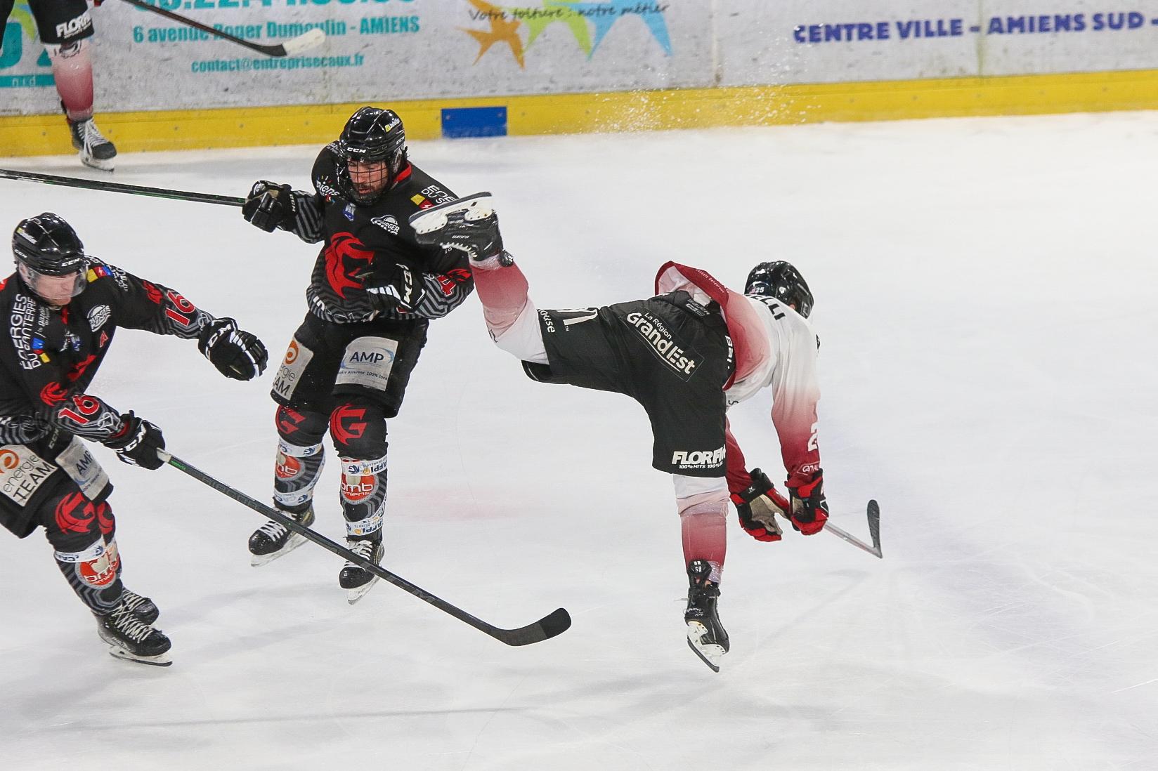 Amiens  2 - 0 Mulhouse