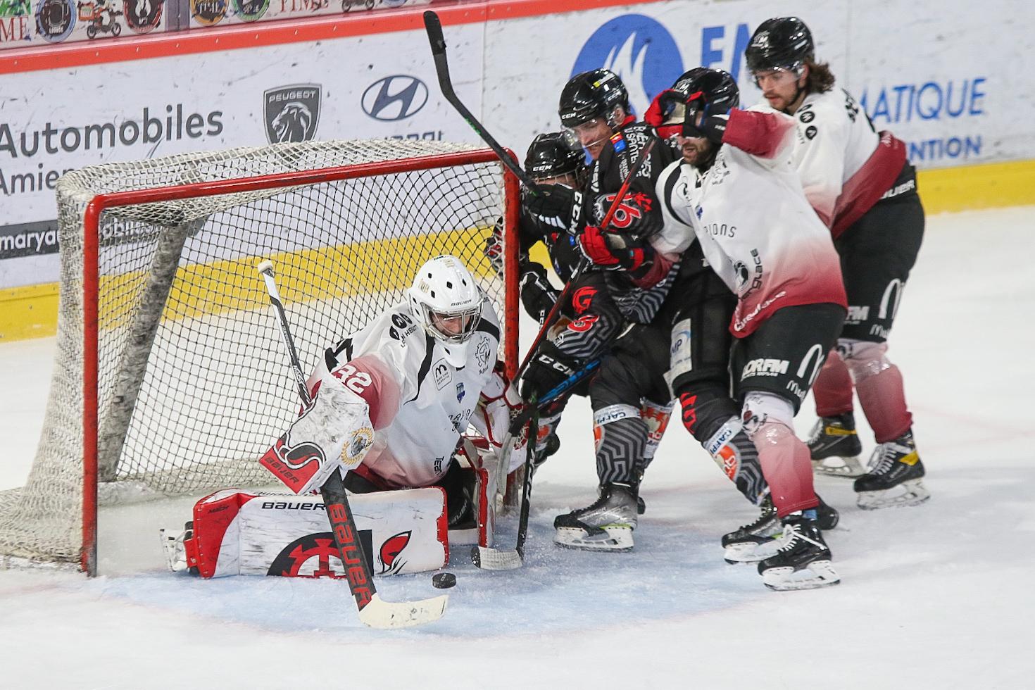Amiens  2 - 0 Mulhouse