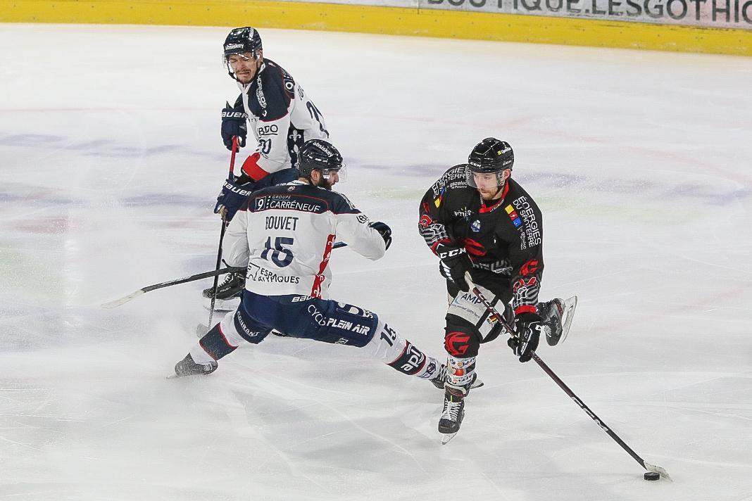 Amiens  4 - 1 Angers 