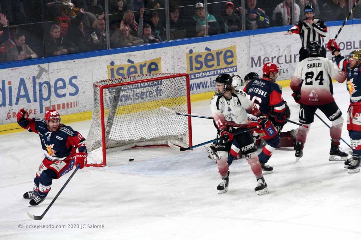 Grenoble  5 - 1 Mulhouse