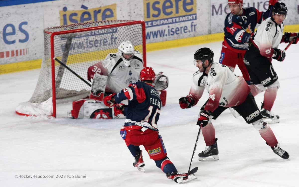 Grenoble  5 - 1 Mulhouse