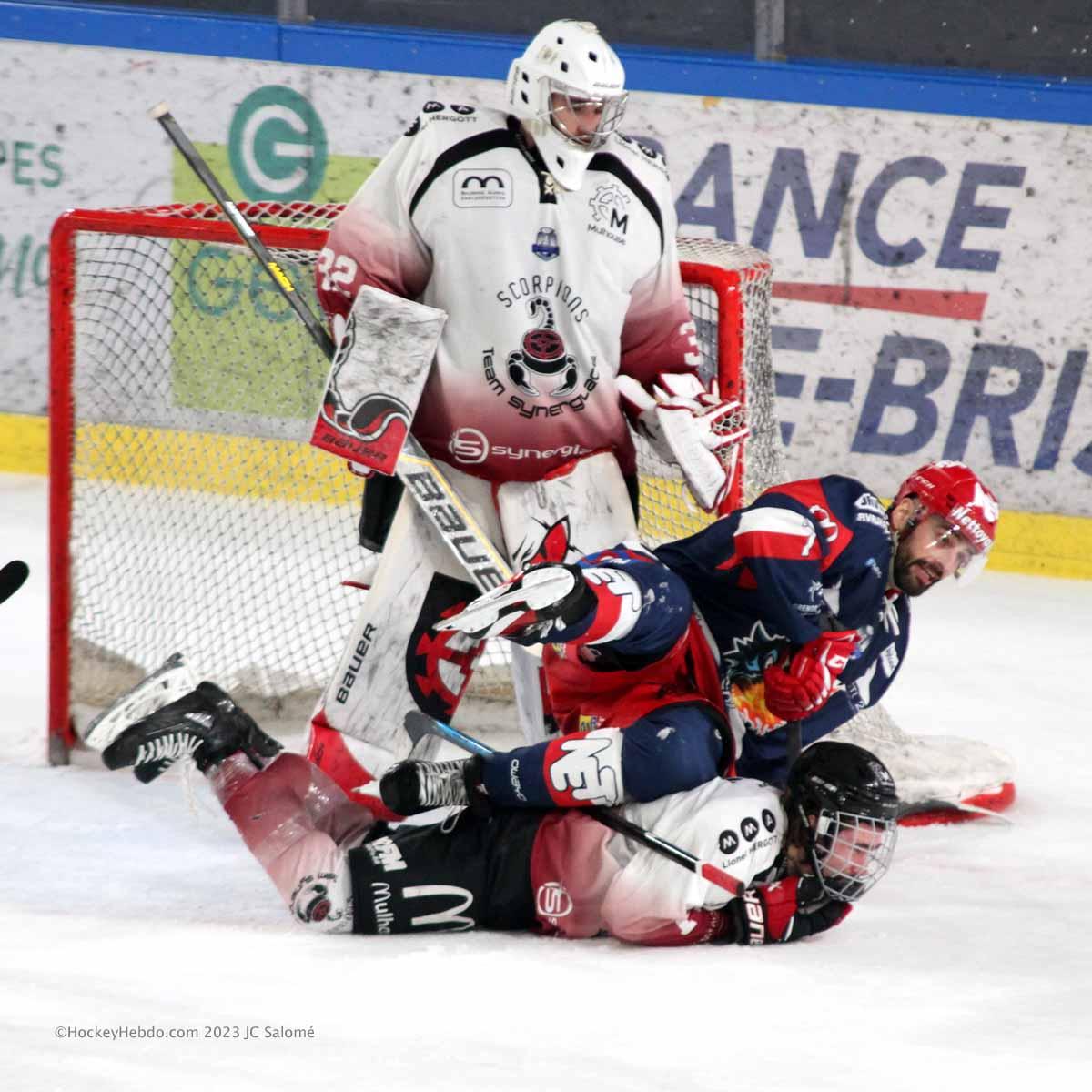 Grenoble  5 - 1 Mulhouse