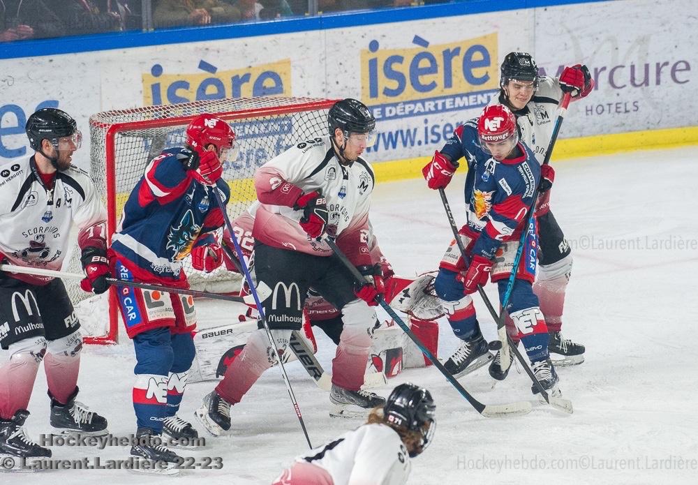 Grenoble  5 - 1 Mulhouse