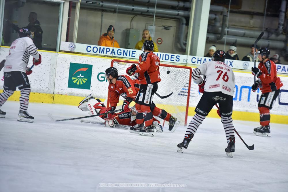 Chamonix  4 - 2 Briançon 