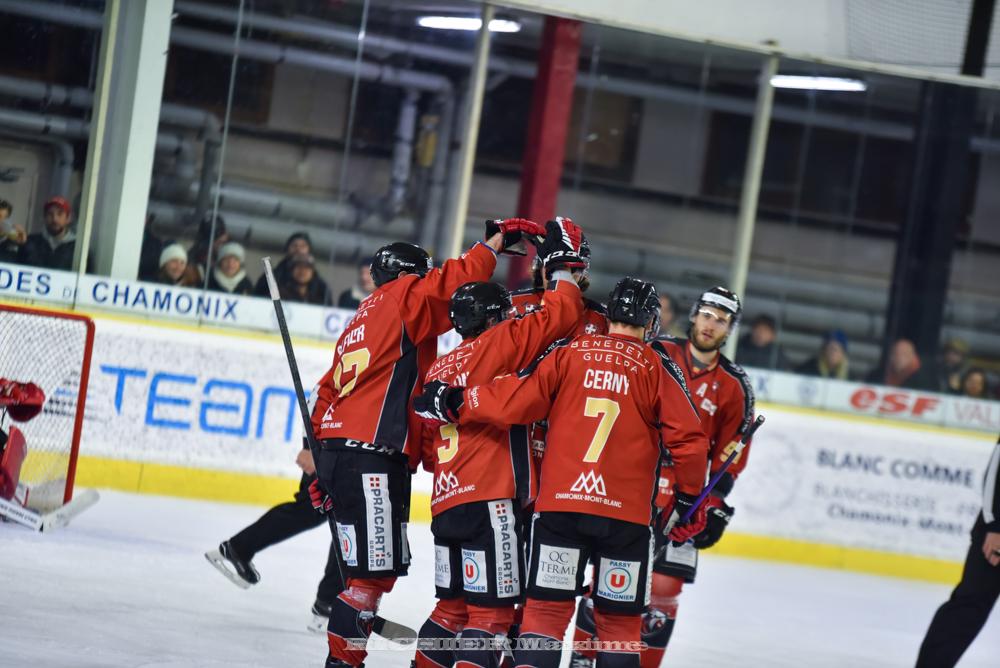 Chamonix  4 - 2 Briançon 