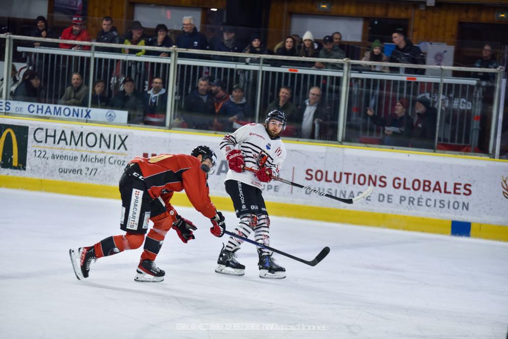 Chamonix  4 - 2 Briançon 