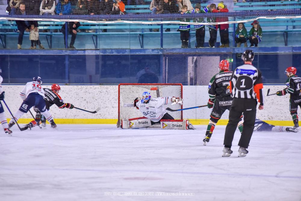 Mont-Blanc 2 - 5 Caen 