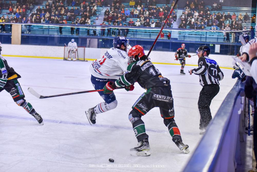 Mont-Blanc 2 - 5 Caen 