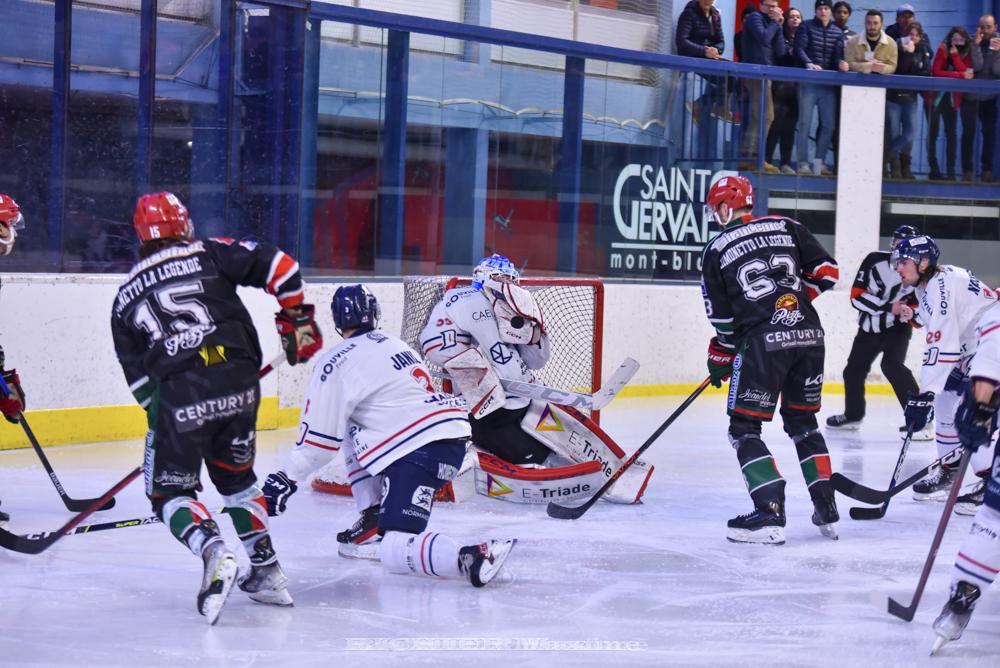 Mont-Blanc 2 - 5 Caen 