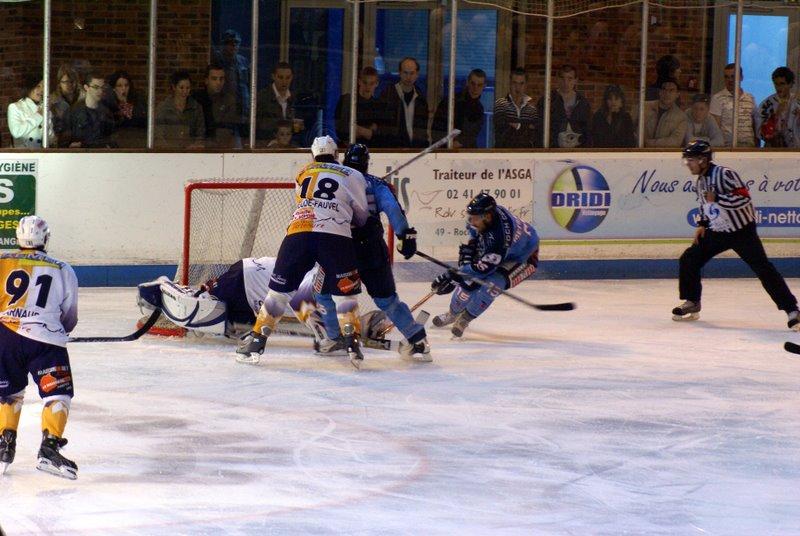 Angers  8 - 5 Chamonix 