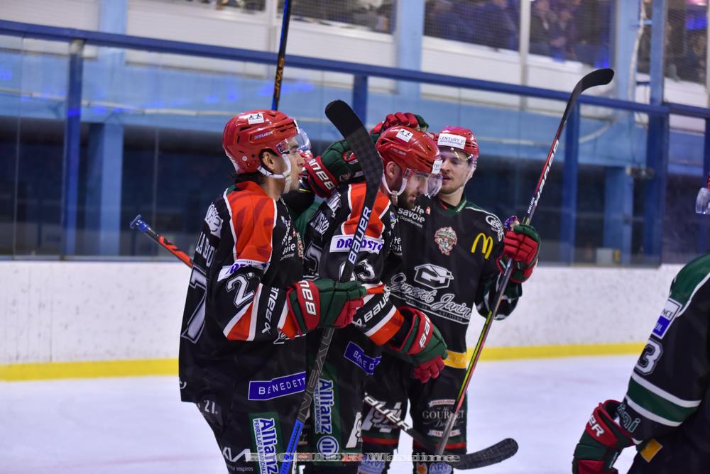 Mont-Blanc 2 - 5 Caen 