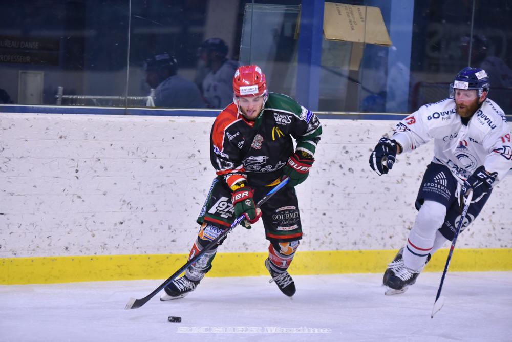 Mont-Blanc 2 - 5 Caen 