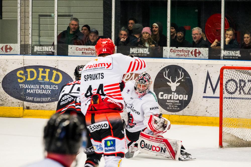 Morzine-Avoriaz 0 - 4 Cholet 