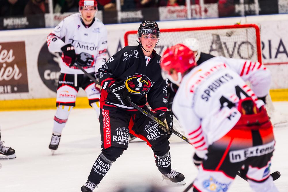 Morzine-Avoriaz 0 - 4 Cholet 