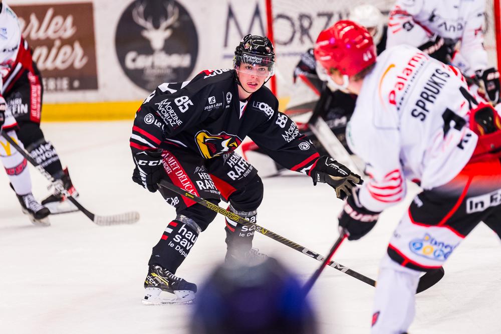 Morzine-Avoriaz 0 - 4 Cholet 