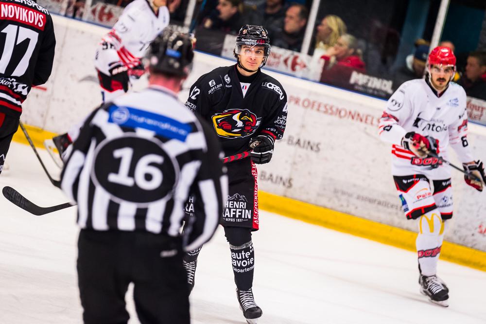 Morzine-Avoriaz 0 - 4 Cholet 