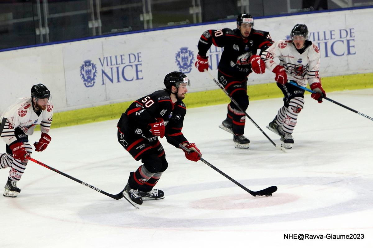 Nice 2 - 0 Briançon 