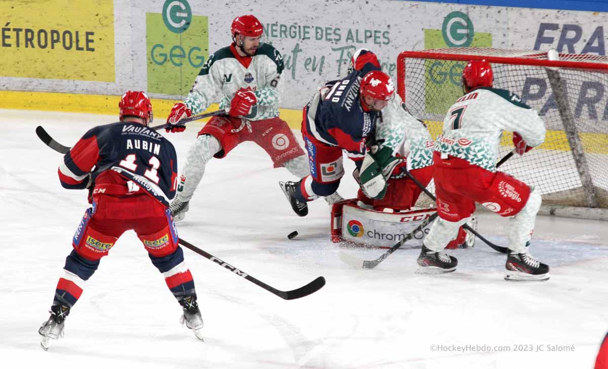 Grenoble  9 - 2 Cergy-Pontoise