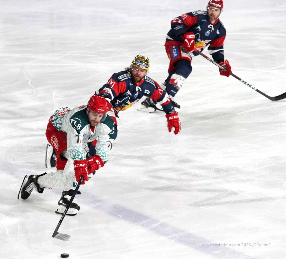 Grenoble  9 - 2 Cergy-Pontoise