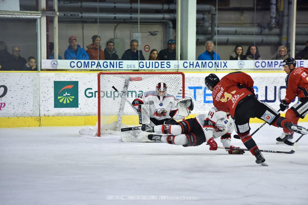 Chamonix  5 - 4 Nice